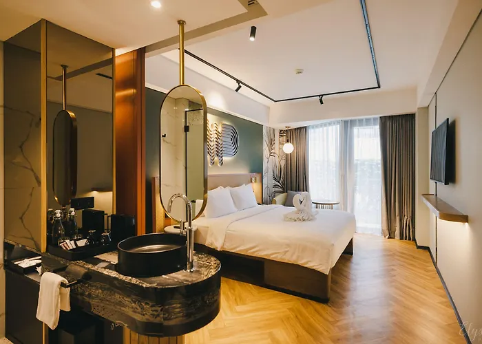 Tribe Bali Kuta Hotel Legian